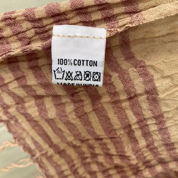 2/$16 Crinkle Scarf 70x24 - Picture 3 of 3